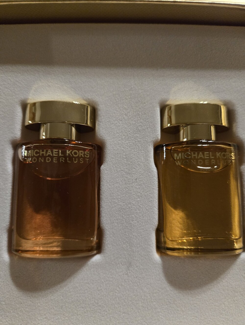 Michael Kors Mini Perfume Set - Gold Caps with Amber & Honey Liquids - Picture 3 of 7
